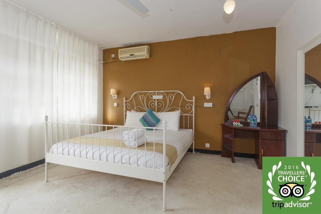 Villa Blanco Dehiwala-Mont Lavinia Extérieur photo
