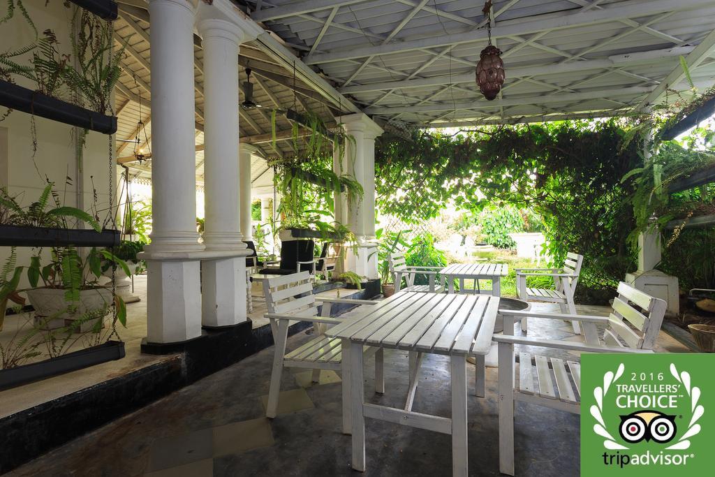 Villa Blanco Dehiwala-Mont Lavinia Extérieur photo