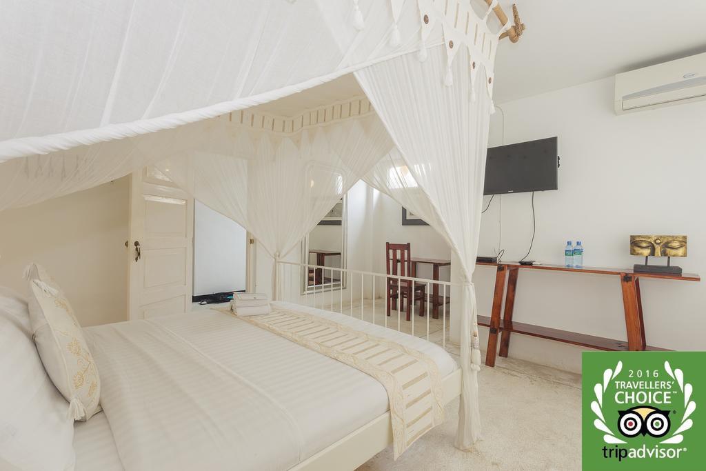 Villa Blanco Dehiwala-Mont Lavinia Extérieur photo