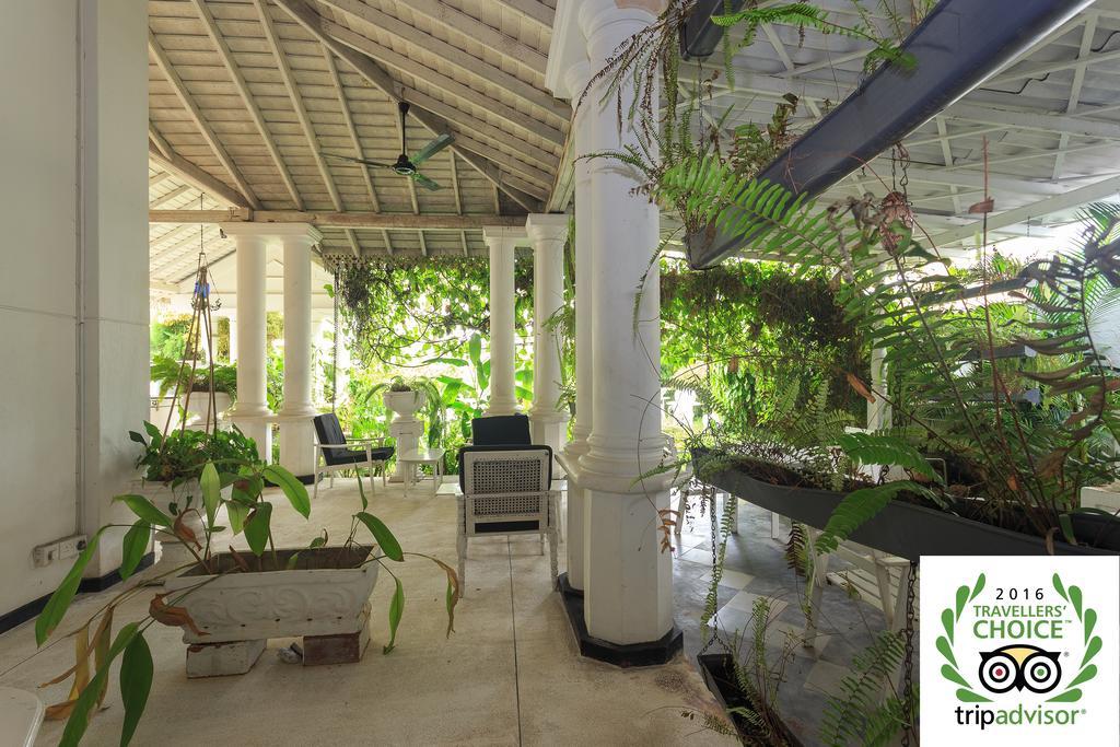 Villa Blanco Dehiwala-Mont Lavinia Extérieur photo