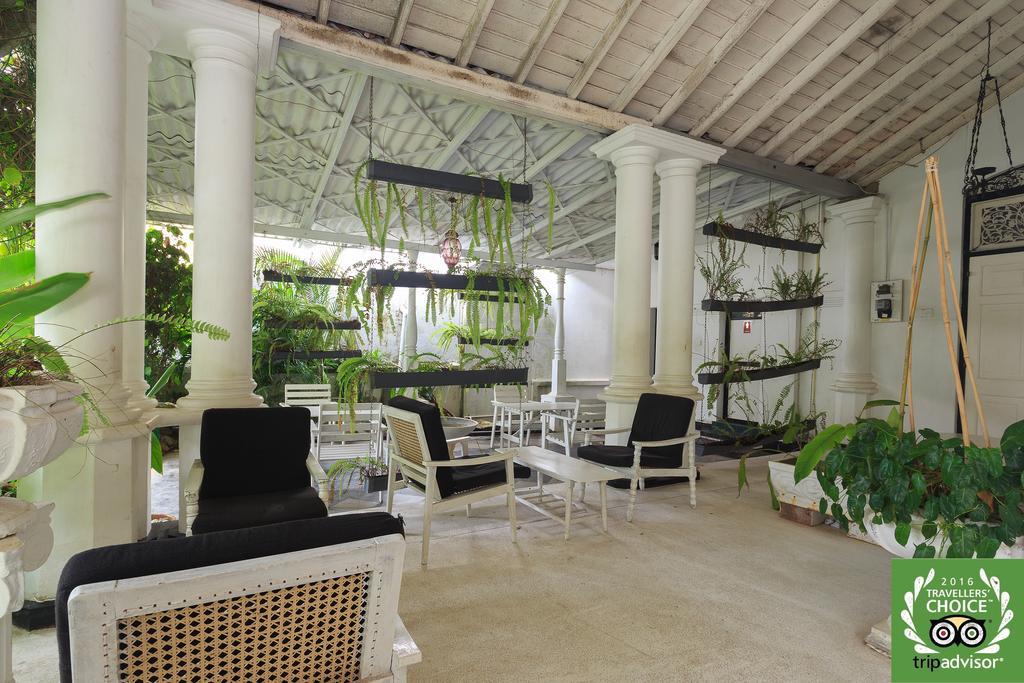 Villa Blanco Dehiwala-Mont Lavinia Extérieur photo