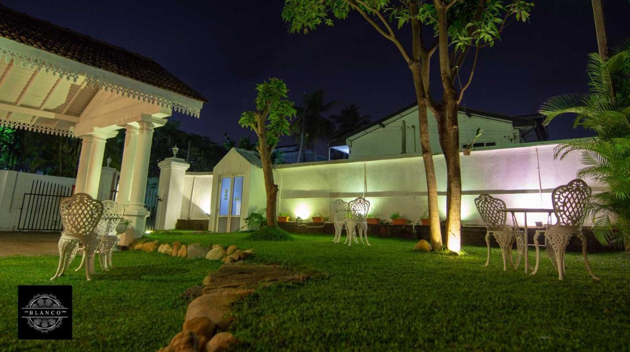 Villa Blanco Dehiwala-Mont Lavinia Extérieur photo